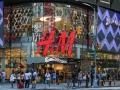 H&M, 3분기 중국시장 매출 40% 급감, 글로벌 매장 140곳 폐업